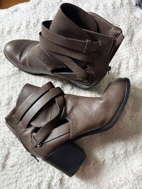 Wild Diva Taupe-Brown Ankle Booties with Wrap Strap